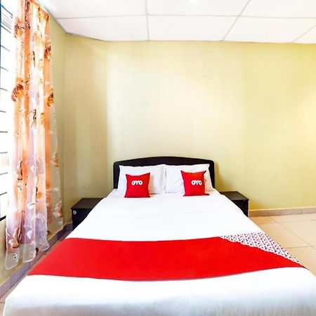 Oyo 89573 Hotel Lii View Mersing Bagian luar foto