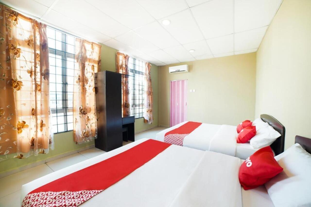 Oyo 89573 Hotel Lii View Mersing Bagian luar foto