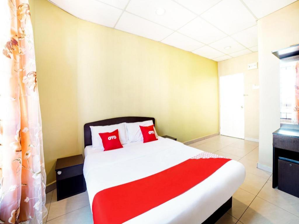 Oyo 89573 Hotel Lii View Mersing Bagian luar foto