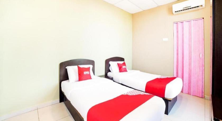 Oyo 89573 Hotel Lii View Mersing Bagian luar foto