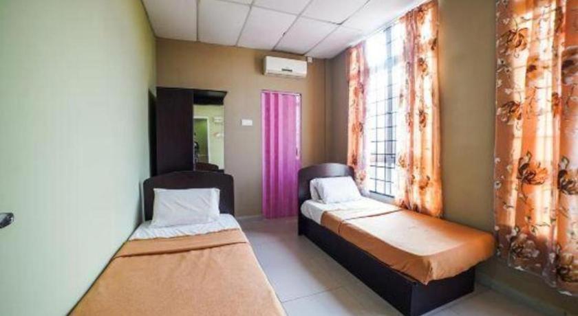Oyo 89573 Hotel Lii View Mersing Bagian luar foto