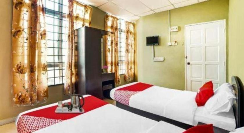 Oyo 89573 Hotel Lii View Mersing Bagian luar foto