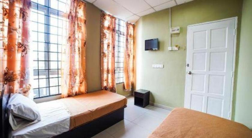 Oyo 89573 Hotel Lii View Mersing Bagian luar foto